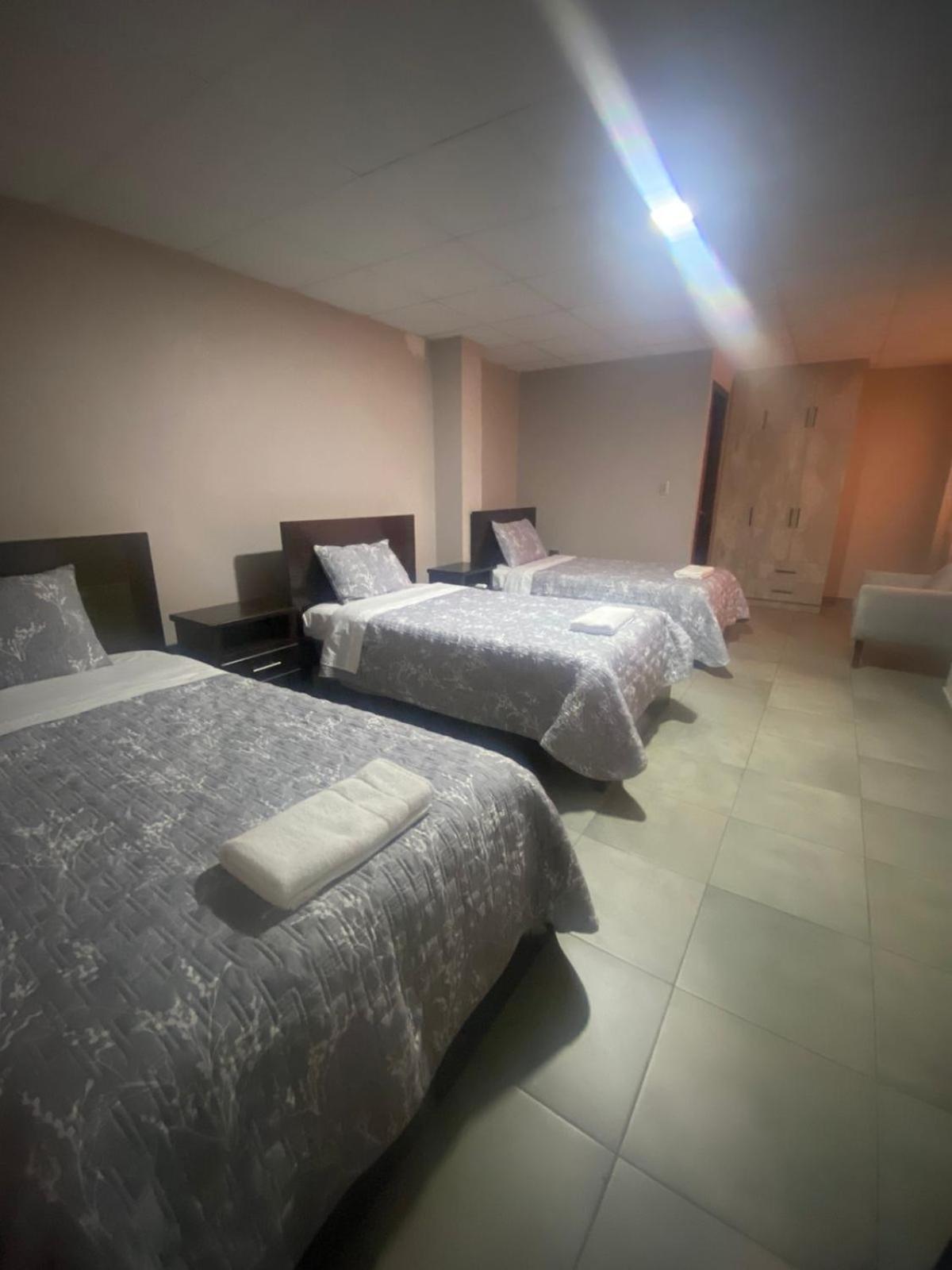 Stelar Hostal Cuenca Exteriör bild